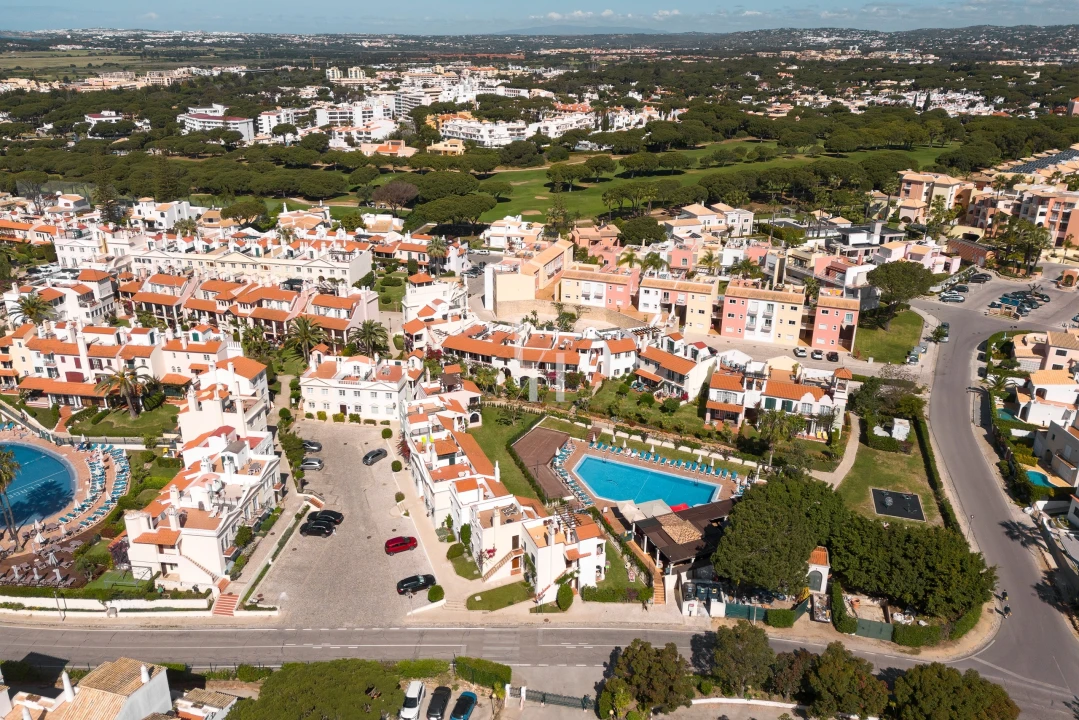 Apartamento para Arrendamento férias em Quarteira Foto 3