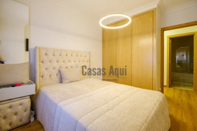 Apartamento T2 para Venda em Castêlo da Maia