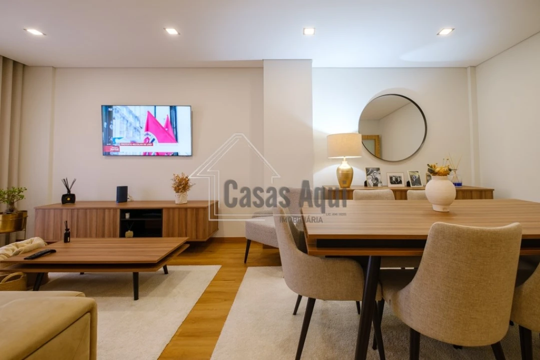 Apartamento T2 para Venda em Castêlo da Maia Foto 1
