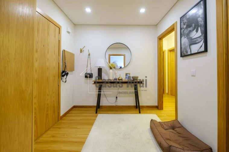 Apartamento T2 para Venda em Castêlo da Maia Foto 12