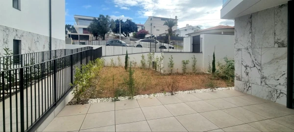 Apartamento T2 para Venda em Santo Antonio dos Olivais