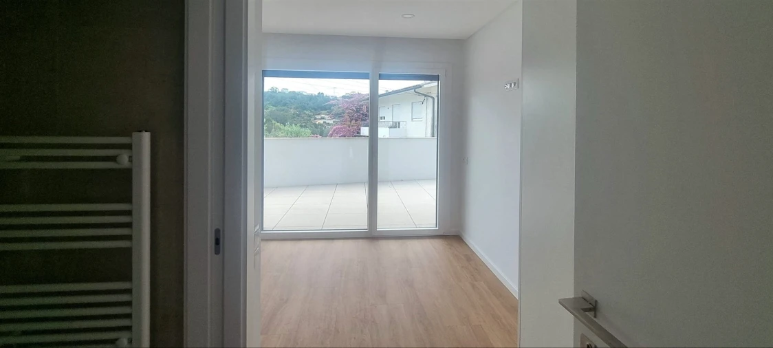 Apartamento T2 para Venda em Santo Antonio dos Olivais Foto 29