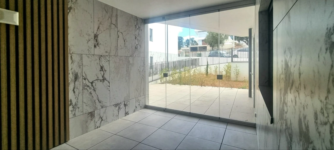 Apartamento T2 para Venda em Santo Antonio dos Olivais Foto 2
