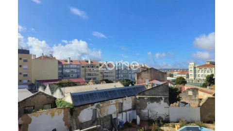 Apartamento T1 para Venda em Campo de Ourique