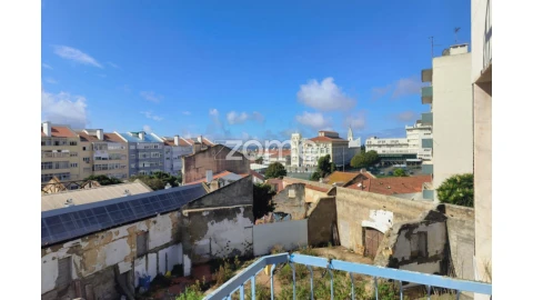 Apartamento T1 para Venda em Campo de Ourique