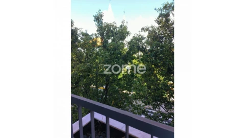 Apartamento T1 para Venda em Campo de Ourique