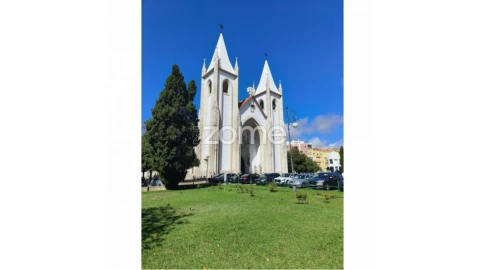 Apartamento T1 para Venda em Campo de Ourique