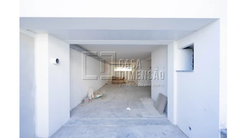 Moradia T4 para Venda em Corroios