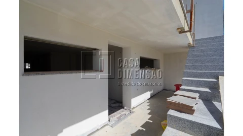 Moradia T4 para Venda em Corroios