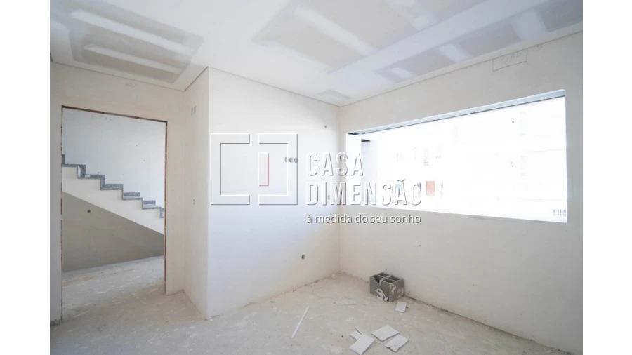 Moradia T4 para Venda em Corroios Foto 11