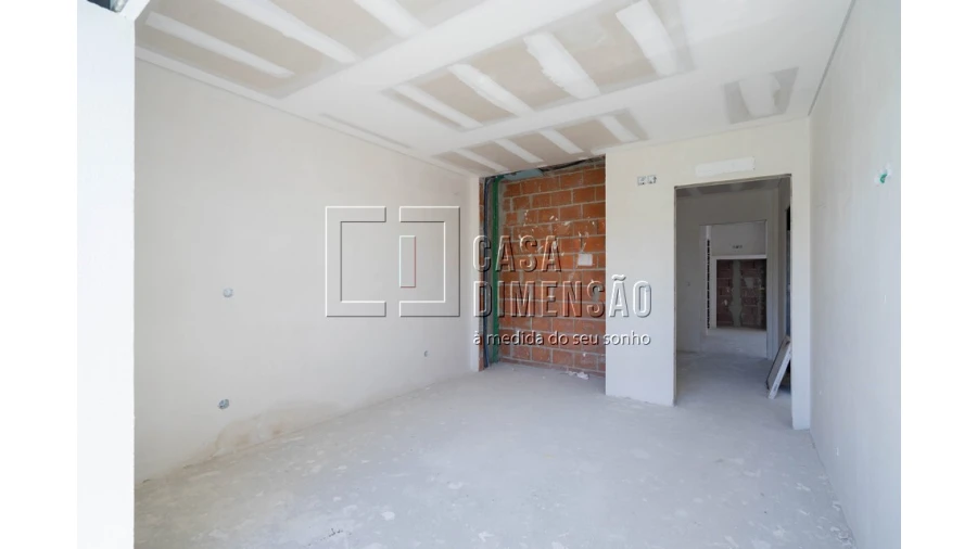 Moradia T4 para Venda em Corroios Foto 14