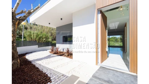 Moradia T3 para Venda em Caparica e Trafaria