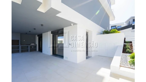 Moradia T3 para Venda em Caparica e Trafaria