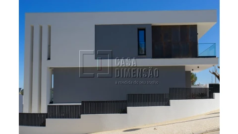Moradia T3 para Venda em Caparica e Trafaria