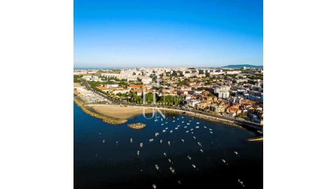 Moradia T3 para Venda em Oeiras e São Julião da Barra, Paço de Arcos e Caxias