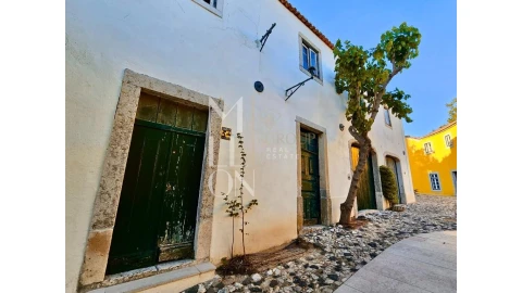 Moradia T3 para Venda em Oeiras e São Julião da Barra, Paço de Arcos e Caxias