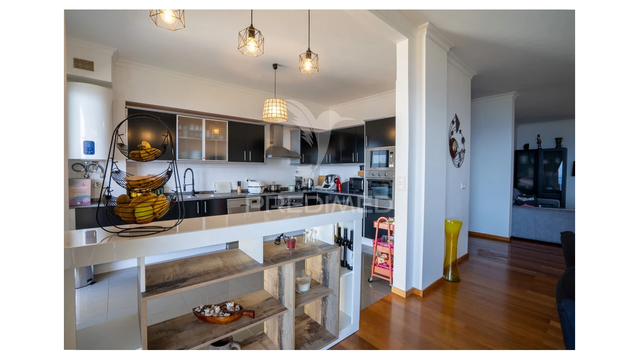 Apartamento T2 para Venda em Caniço Foto 6