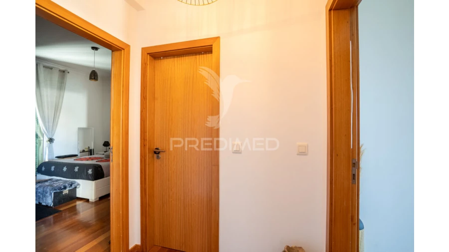 Apartamento T2 para Venda em Caniço Foto 17