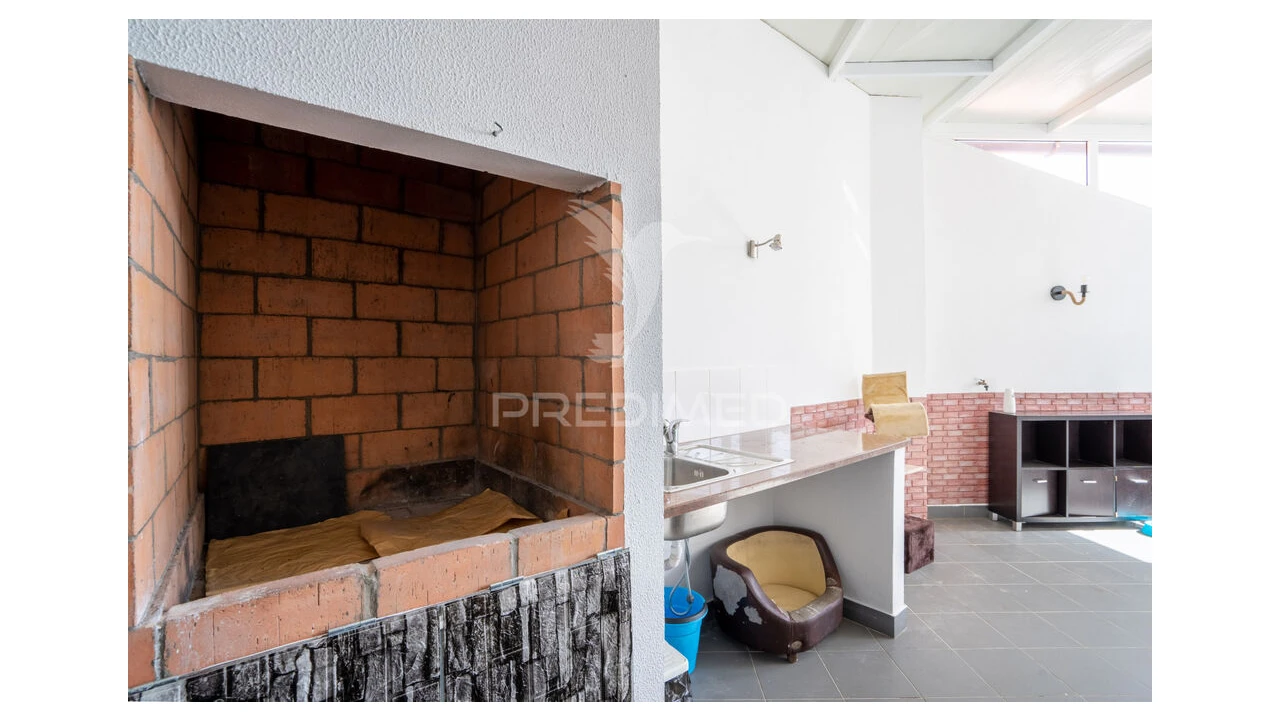 Apartamento T2 para Venda em Caniço Foto 19