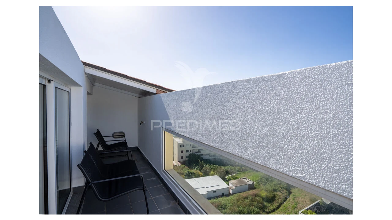 Apartamento T2 para Venda em Caniço Foto 10