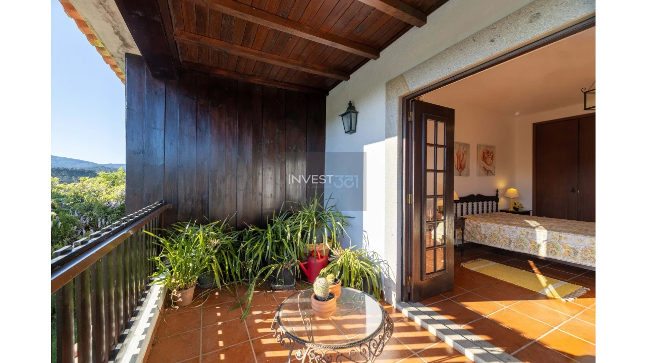 Moradia T4 para Venda em Coura Foto 1