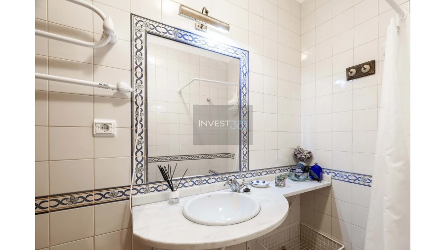 Moradia T4 para Venda em Coura Foto 29