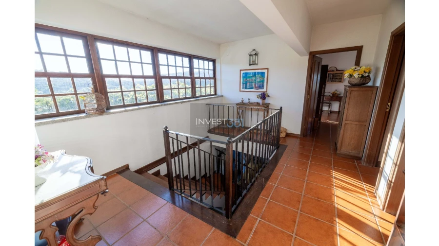 Moradia T4 para Venda em Coura Foto 35