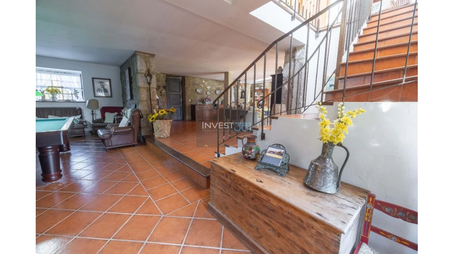 Moradia T4 para Venda em Coura Foto 23