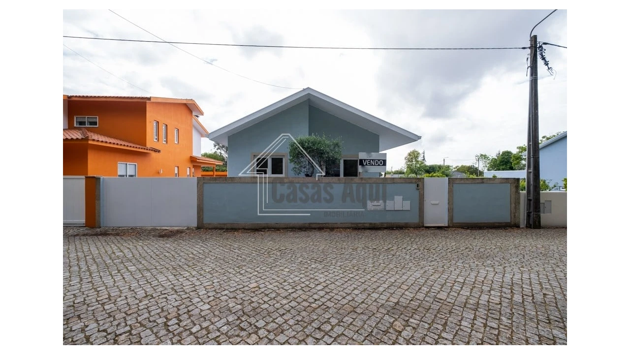 Moradia T3 para Venda em Vilar e Mosteiró Foto 48