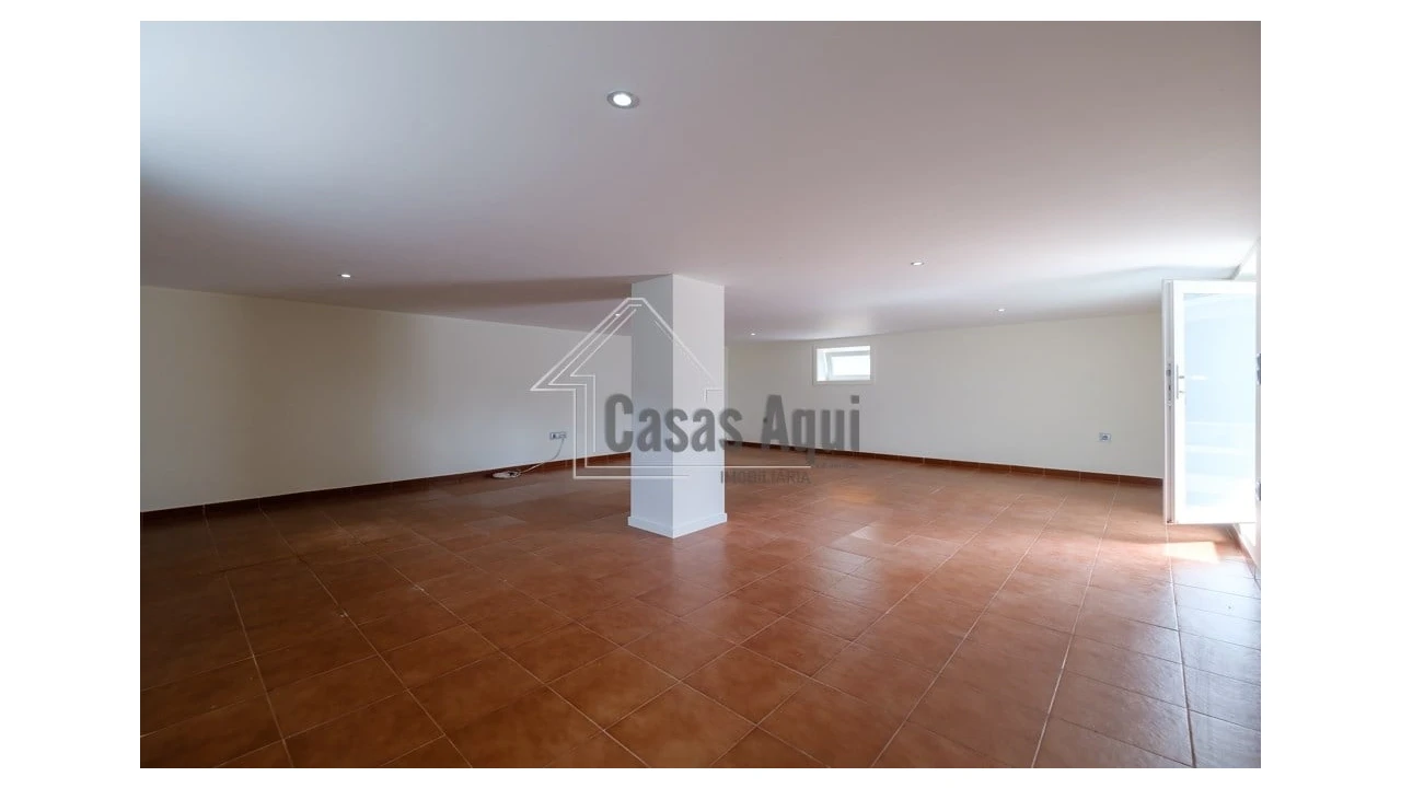 Moradia T3 para Venda em Vilar e Mosteiró Foto 30