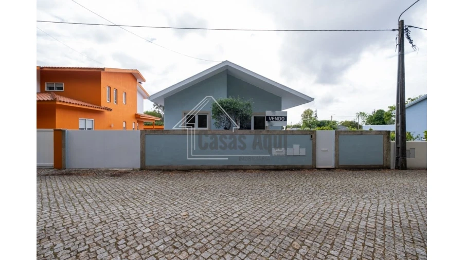 Moradia T3 para Venda em Vilar e Mosteiró Foto 48