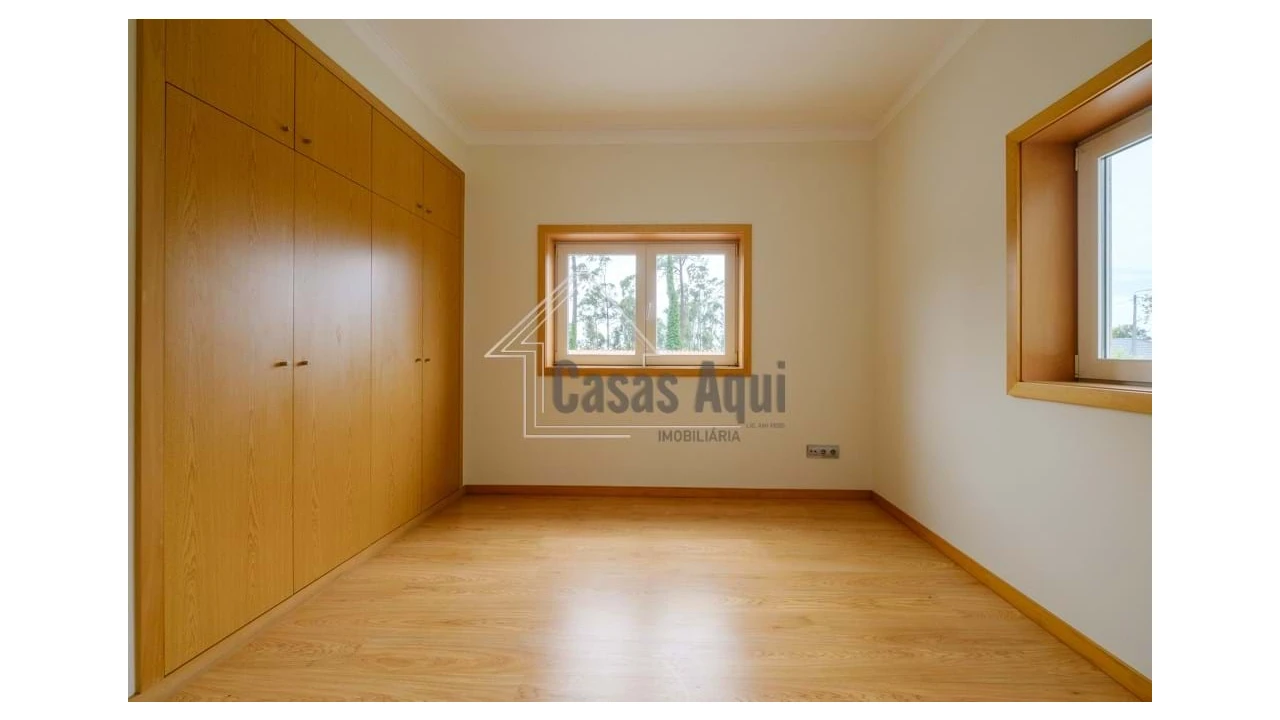 Moradia T3 para Venda em Vilar e Mosteiró Foto 5