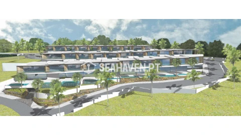 Terreno para Venda em Albufeira e Olhos de Água