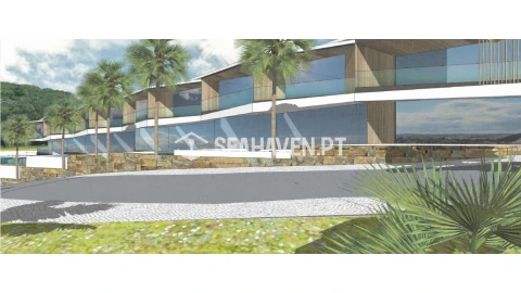 Terreno para Venda em Albufeira e Olhos de Água