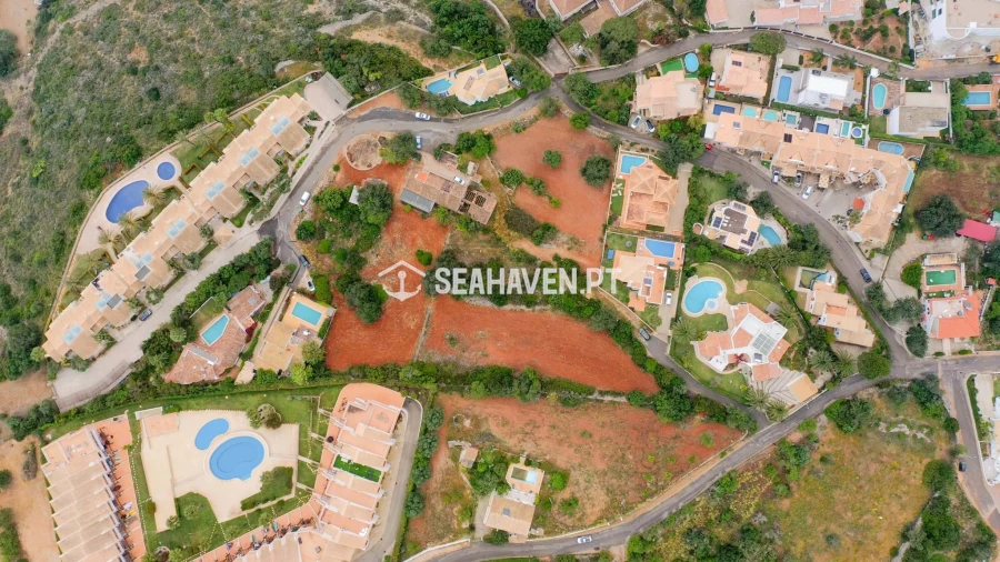 Terreno para Venda em Albufeira e Olhos de Água