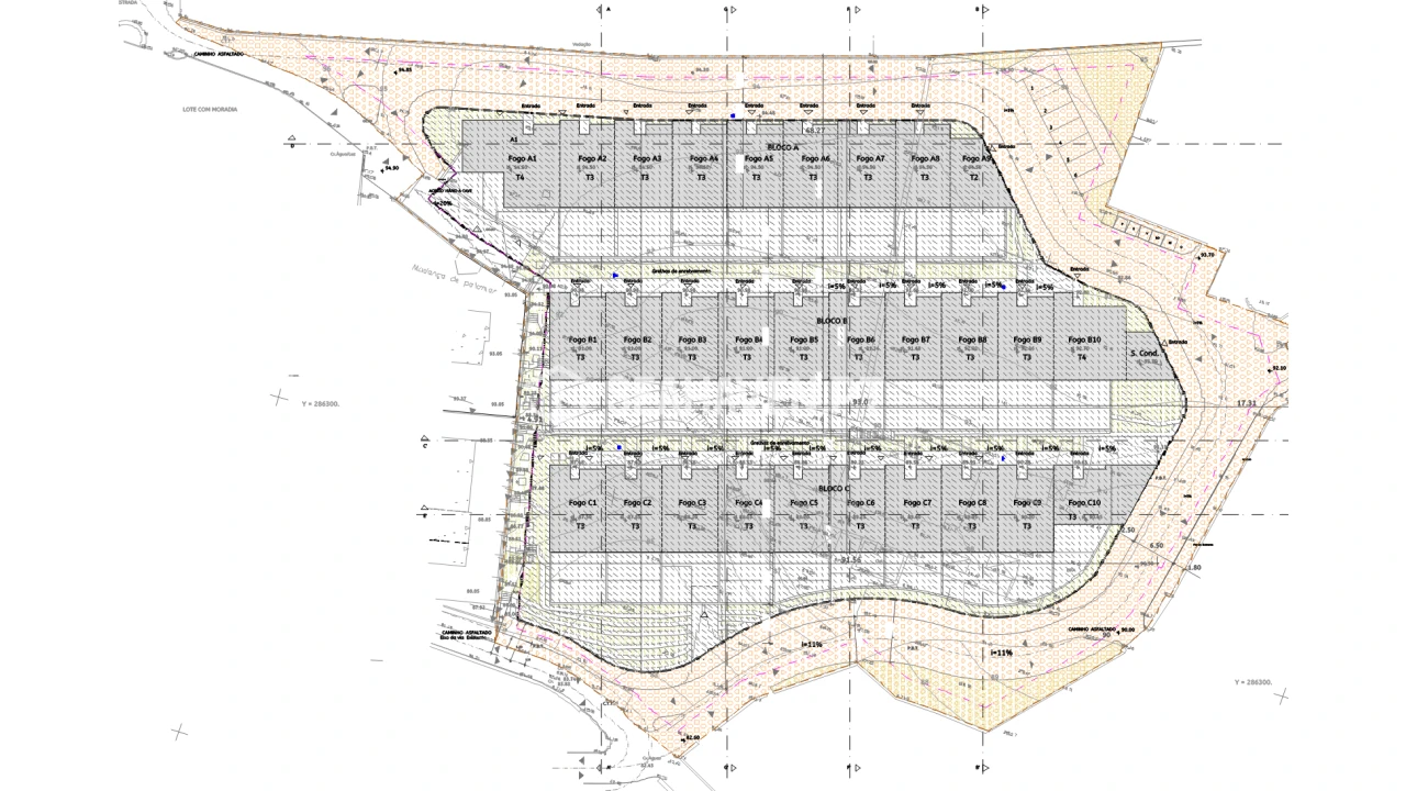 Terreno para Venda em Albufeira e Olhos de Água Foto 24