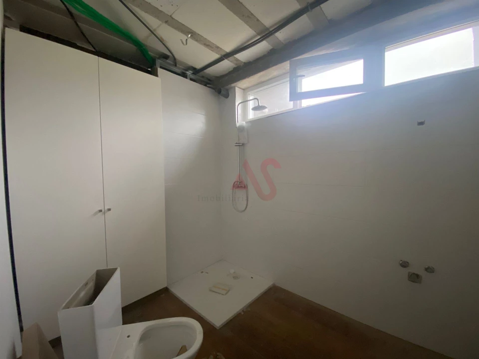 Apartamento T2 para Venda em Freamunde Foto 21