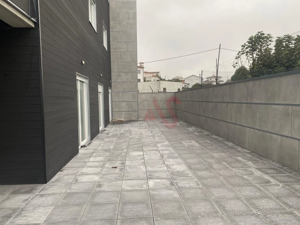 Apartamento T2 para Venda em Freamunde Foto 3