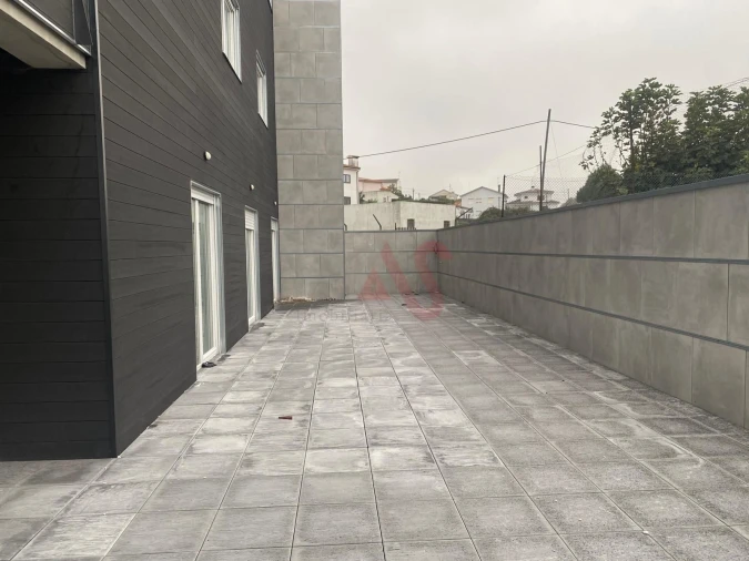 Apartamento T2 para Venda em Freamunde Foto 3