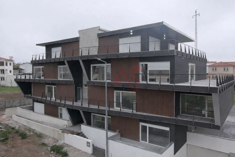 Apartamento T2 para Venda em Freamunde Foto 2