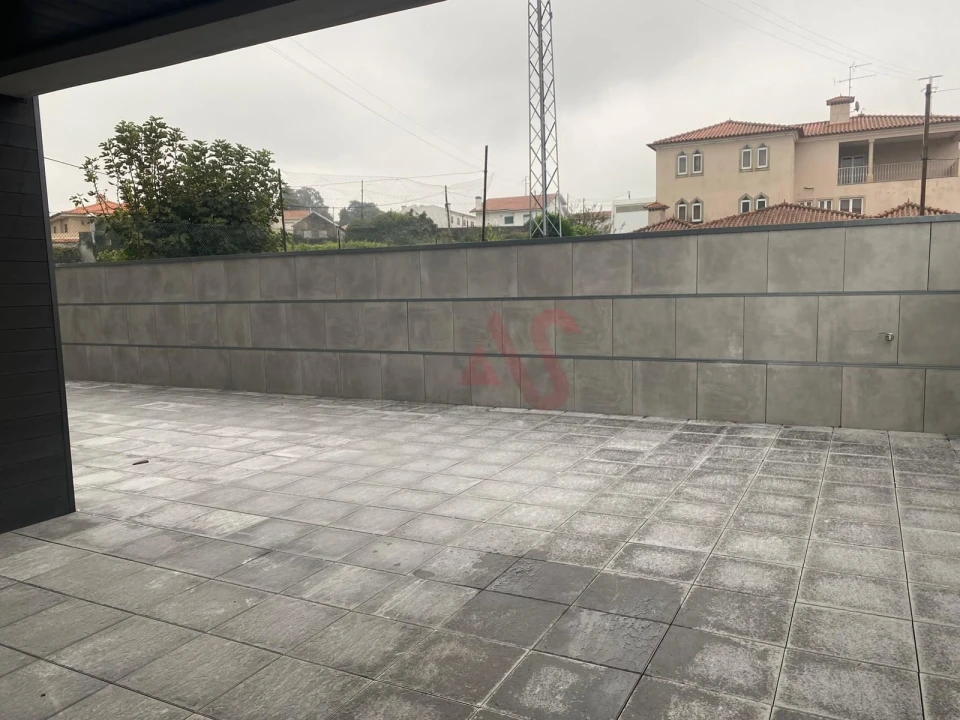 Apartamento T2 para Venda em Freamunde Foto 4