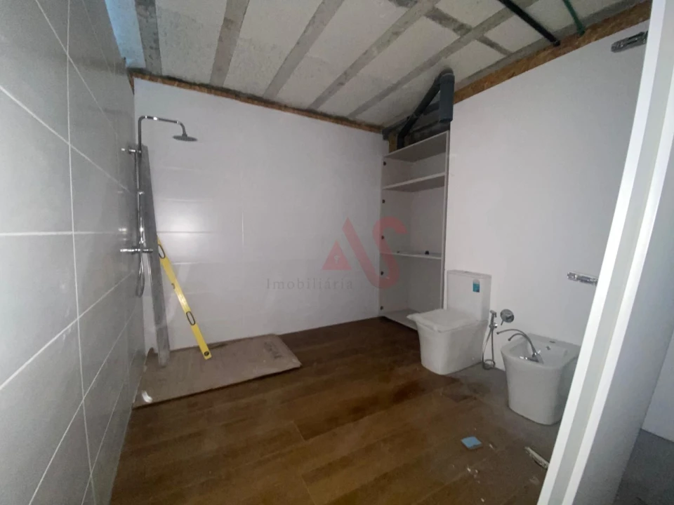 Apartamento T2 para Venda em Freamunde Foto 14
