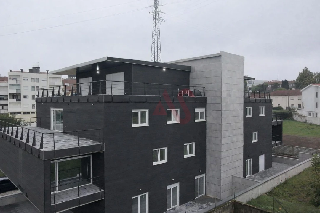 Apartamento T2 para Venda em Freamunde Foto 1