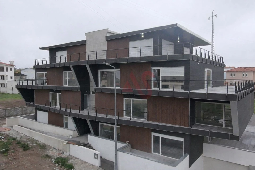 Apartamento T2 para Venda em Freamunde Foto 2