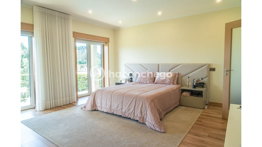 Moradia T4 para Venda em Creixomil e Mariz Foto 49