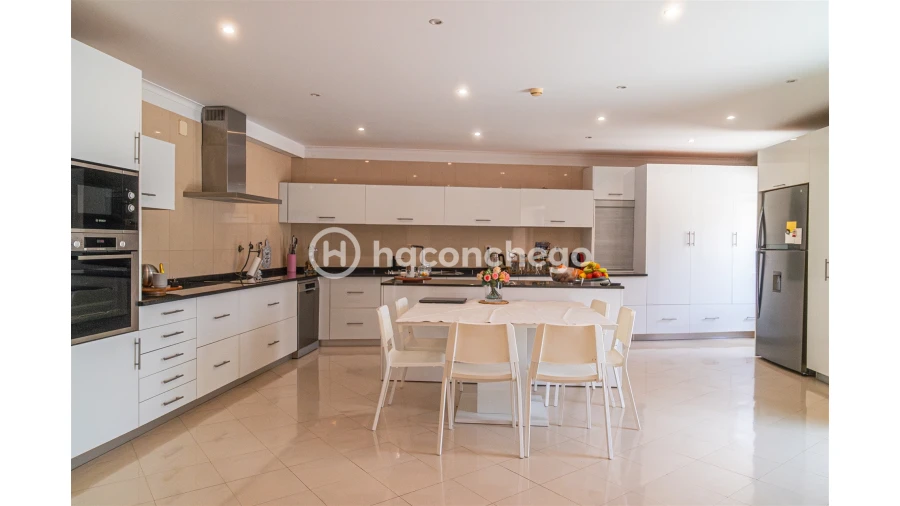 Moradia T4 para Venda em Creixomil e Mariz Foto 35