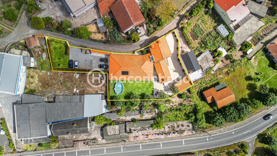 Moradia T4 para Venda em Creixomil e Mariz Foto 9