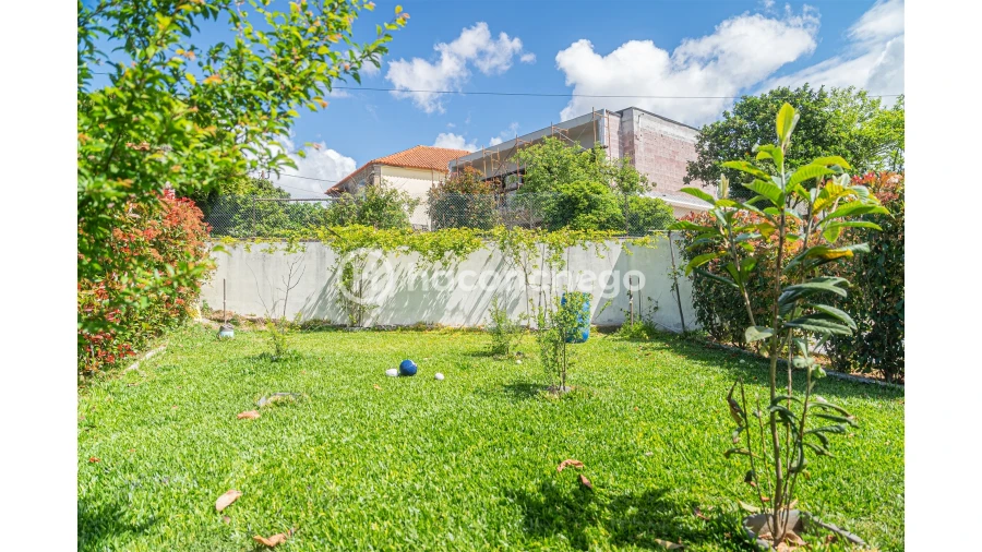 Moradia T4 para Venda em Creixomil e Mariz Foto 60