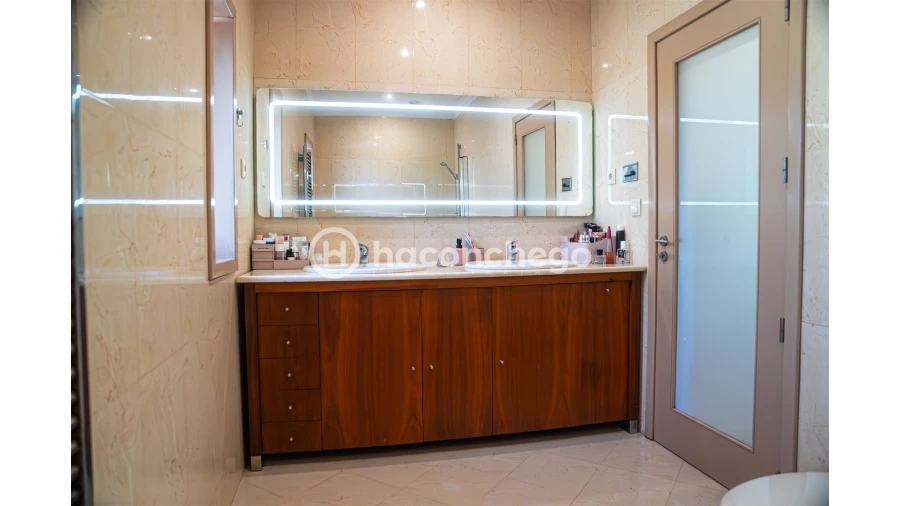 Moradia T4 para Venda em Creixomil e Mariz Foto 55