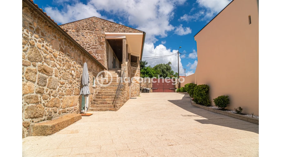 Moradia T4 para Venda em Creixomil e Mariz Foto 21